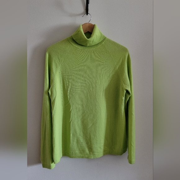 Marshall Fields Cashmere Lux Turtleneck Sweater, Women's XL, Soft Lime - Picture 1 of 8